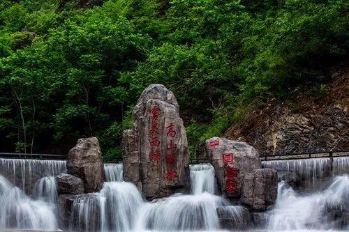 逃离荒凉的地方